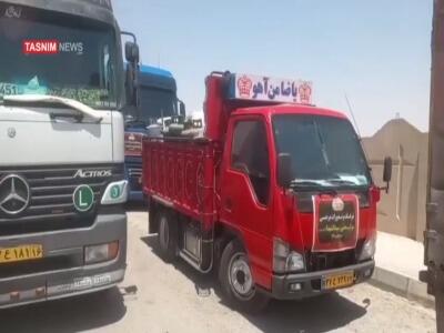 تردد کامیونهای حامل تجهیزات مواکب از مرز مهران