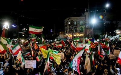هشدار روزنامه خراسان: تجربیات تلخ ۱۸ و ۱۹ دی ماه در حال وقوع است