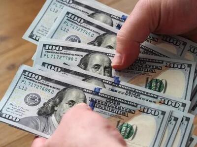 چرا دلار با تشدید تنشهای سیاسی گران شد؟