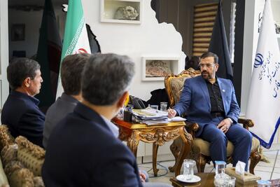 استاندار فارس: مردمداری و رضایت عمومی از دستگاهها بر هر شاخص ارزیابی دیگری اولویت دارد