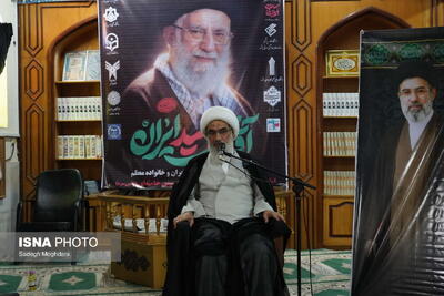 امام جمعه بوشهر: رهبر شهید نهضت علمی را احیا کرد