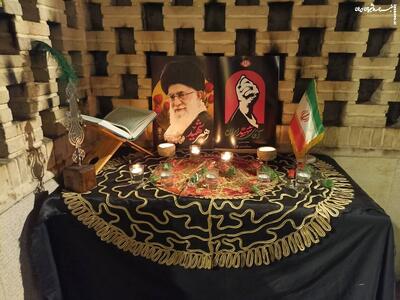  برگزاری مراسم بزرگداشت رهبر شهید توسط دانشگاهیان