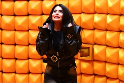  این زن پادشاه شوخی‌های جنجالی است؛ حالا باید به زندان برود
