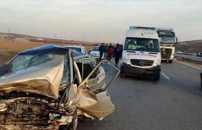  واژگونی سمند در شهر مهاجران یک کشته و پنج مصدوم برجای گذاشت