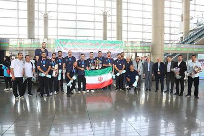 استقبال از تیمهای ملی والیبال نشسته در بازگشت به ایران - پارس فوتبال