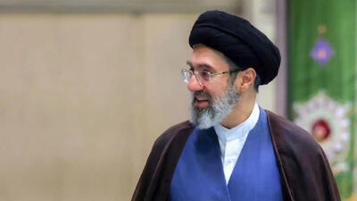  عکس سفر در زمان / تصاویر آیت الله مجتبی خامنه ای با خواهران و برادرانش از کودکی کنار پدر تا الان