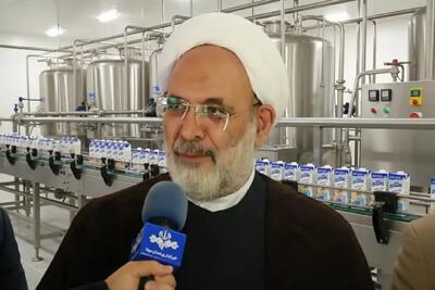  کشف حدود ۳۰ تن مواد لبنی و گوشتی فاسد در شاهرود/سردخانه پلمب شد