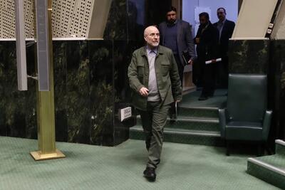  قالیباف: اتحاد شرط ضروری پیروزی در میدان مبارزه با دشمن است