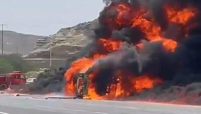 مهار آتشسوزی تانکر سوخت در محور چابهار به دشتیاری