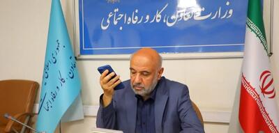  گفت‌وگوی برخط وزیر تعاون، کار و رفاه اجتماعی با خانواده دو شهید توان‌یاب هرمزگانی