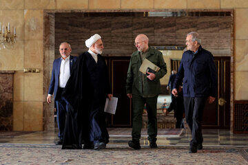 ماجرای سهنرخی شدن قیمت بنزین چیست؟ - اکونیوز