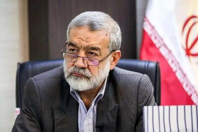 محکومیت کامران غضنفری، چهره نزدیک به جبهه پایداری به اتهام افترا و نشر اکاذیب علیه «حسن روحانی»/ او به ۱۳ ماه حبس تعزیری محکوم شد؛ دادگاه تجدید نظر هم حکم را عیناً تأیید کرد/ غضنفری، روحانی را به «جاسوسی برای MI ۶» و «داشتن تابعیت انگلیسی» متهم کرده بود