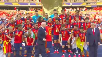  ببینید؛ لحظه بالا بردن و مراسم اهدای کاپ جام جهانی 2026 به اسپانیا