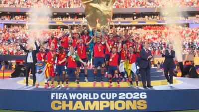  لحظه بالا بردن کاپ قهرمانی جام جهانی 2026 توسط بازیکنان اسپانیا