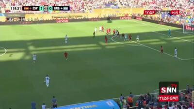  موقعیت خوب گلزنی مقابل دروازه اسپانیا که میکل مرینو ناجی دروازه ماتادورها شد/ اسپانیا 1 - 0 آرژانتین