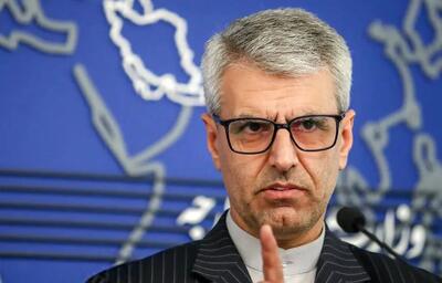 سخنگوی وزارت خارجه: هیچ زندانی آمریکایی با مشخصات ادعایی ترامپ از زندانهای ایران آزاد نشده است + فیلم