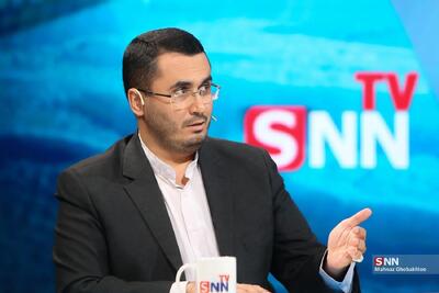  متفکرآزاد: تنگه هرمز از کنترل ایران خارج نخواهد شد