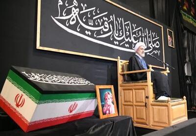  امام جمعه شیراز: فشار دشمن نشانه قدرت ایران است - تسنیم