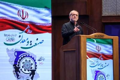  دولت خود را متعهد به رفع موانع تولید و حمایت از صنعتگران می‌داند