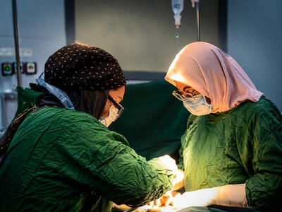 توده ۴۰۰ گرمی از تخمدان یک بیمار در سنندج خارج شد