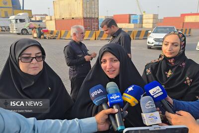  بانوان ایران در کنار مردان، ستون پایداری و پیشرفت کشور هستند
