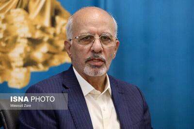 آینده اقتصاد ایران با تولید مقاله و ایجاد کارخانه ساخته نمیشود/ لزوم پیوند صنعت و دانشگاه