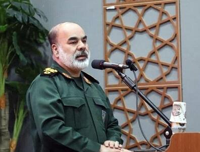  بازدید فرمانده نیروی زمینی سپاه از تنگه هرمز + عکس