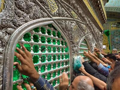  حرم امام رضا(ع) در آخرین چهارشنبه زیارتی تیرماه ۱۴۰۵