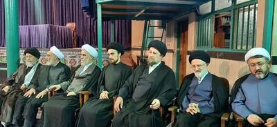  برگزاری مراسم بزرگداشت رهبر شهید انقلاب در حسینیه شماره یک جماران