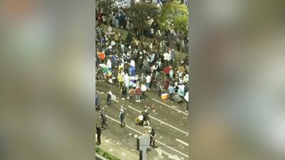  درگیری پلیس و هواداران آرژانتین در بوینس آیرس بعد از شکست در فینال جام جهانی