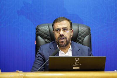  استاندار فارس: دانشگاه باید از مصرف‌کننده علم به کانون تولید دانایی تبدیل شود