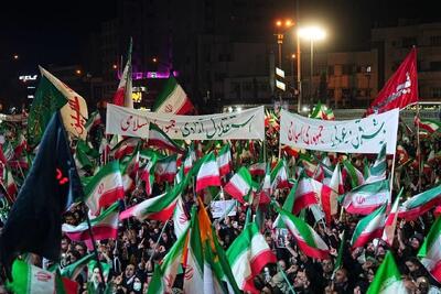 پیشنهاد روزنامه اصولگرا: برای مقابله با جنگ زمینی احتمالی با امریکا، آموزش نظامی را شروع کنید/ لشکر جانفدایان را سازماندهی کنید