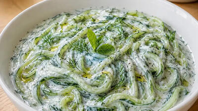 ماست و خیار ترکیه ای رشته ای بلدی درست کنی؟ دستورش اینجاست + گزارش تصویری