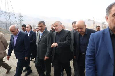بازدید معاون رئیسجمهور از روند آواربرداری و بازسازی پل شهید رئیسی (B۱) در البرز