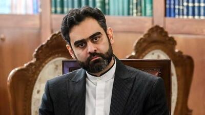  پوستر عجیب نماینده مجلس علیه مذاکره با آمریکا