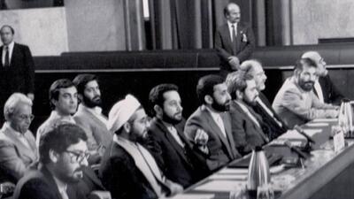 چرا امام خمینی در تیر ۶۷ مسئولیت سیاسی جنگ را به وزارت امور خارجه سپرد؟