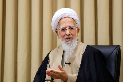  وظیفه ما تأیید و حفظ آیت الله سید مجتبی خامنه ای است