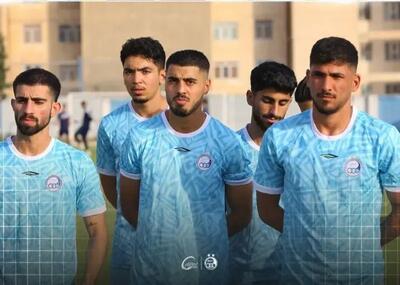 سه جوان سرشناس در تمرین استقلال
