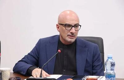  طباطبایی مطرح کرد: شمع‌فروشانِ مخالف خورشید در صداوسیما!
