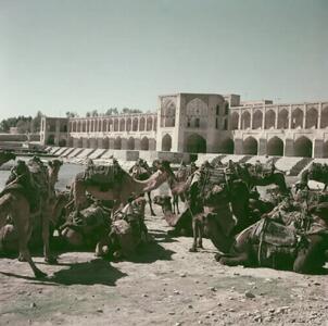 پل خواجو، سال ۱۳۳۸ خورشیدی (عکس)