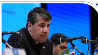 تاکید مدیرعامل بانک صادرات ایران بر ارتقای خدمات بانکی