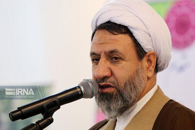  امام جمعه کرمان: مدیریت مقتدرانه ایران بر تنگه هرمز بازگشت‌ناپذیر است