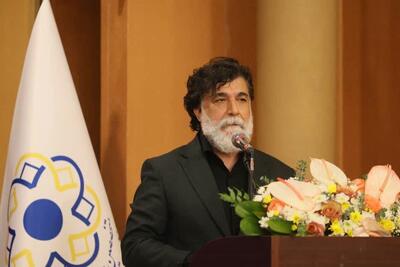 فارس ظرفیت تبدیل شدن به قطب گردشگری ادبی منطقه را دارد