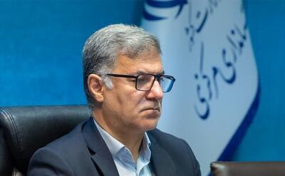  یک نقطه خارج از شهر خنداب هدف ۲ پرتابه دشمن قرار گرفت