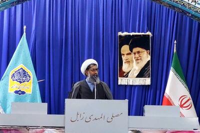  امام جمعه زابل: حفظ حاکمیت بر تنگه هرمز از منافع حیاتی ایران است