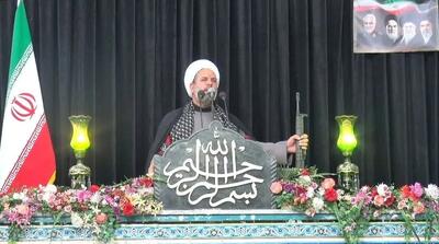  امام جمعه رابر: نماز جمعه قرارگاه بصیرت است