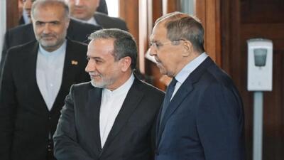 رایزنی لاوروف و عراقچی درباره کاهش تنش‌ها در خلیج فارس