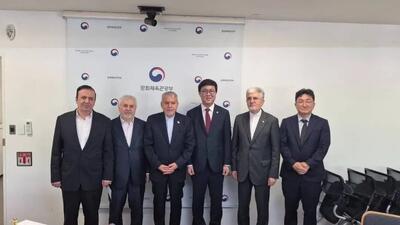  دیدار استاندار قزوین با وزیر فرهنگ کره جنوبی
