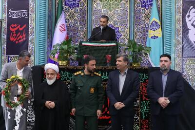  تجلیل شهردار و اعضای شورای شهر آبیک از خادمان ستاد نماز جمعه