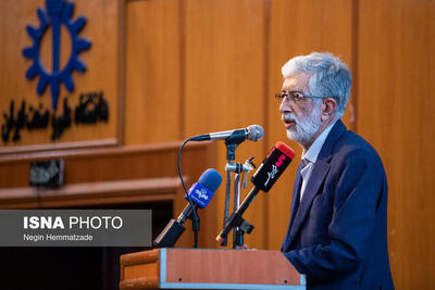 حدادعادل: رهبر معظم انقلاب با سه فرزند در یک آپارتمان ۱۰۰ متری زندگی میکرد/ توصیه رهبر شهید بر حفظ حرمت جایگاه رئیسجمهوری، وزیر و نماینده مجلس بود